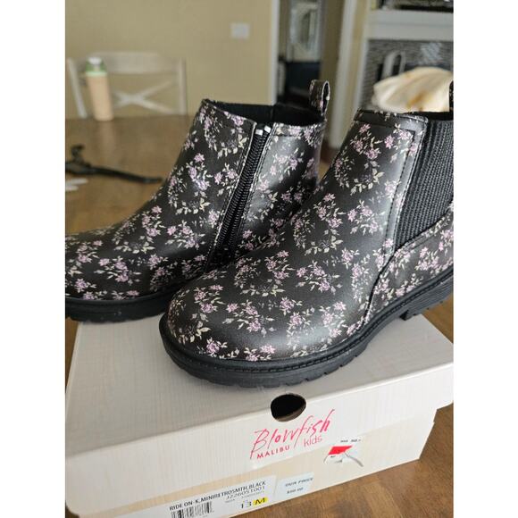 Blowfish Malibu kids' ankle boots with a pink floral print Faux Leather Sz 13 - Picture 3 of 7